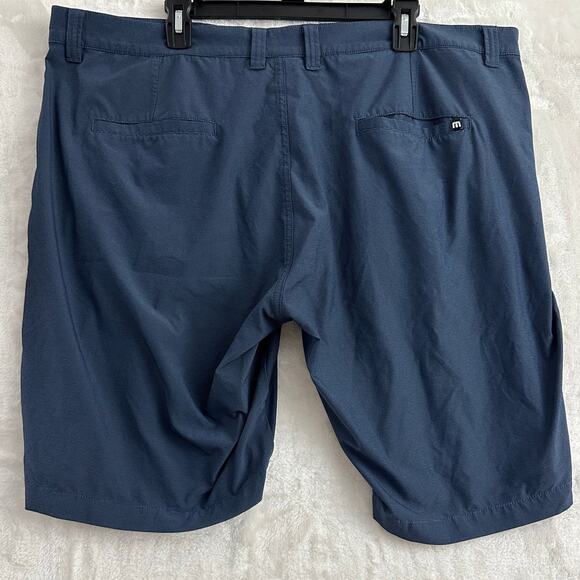 Travis Mathew Navy Golf Shorts 42 Mens Performance Chino - Picture 2 of 5